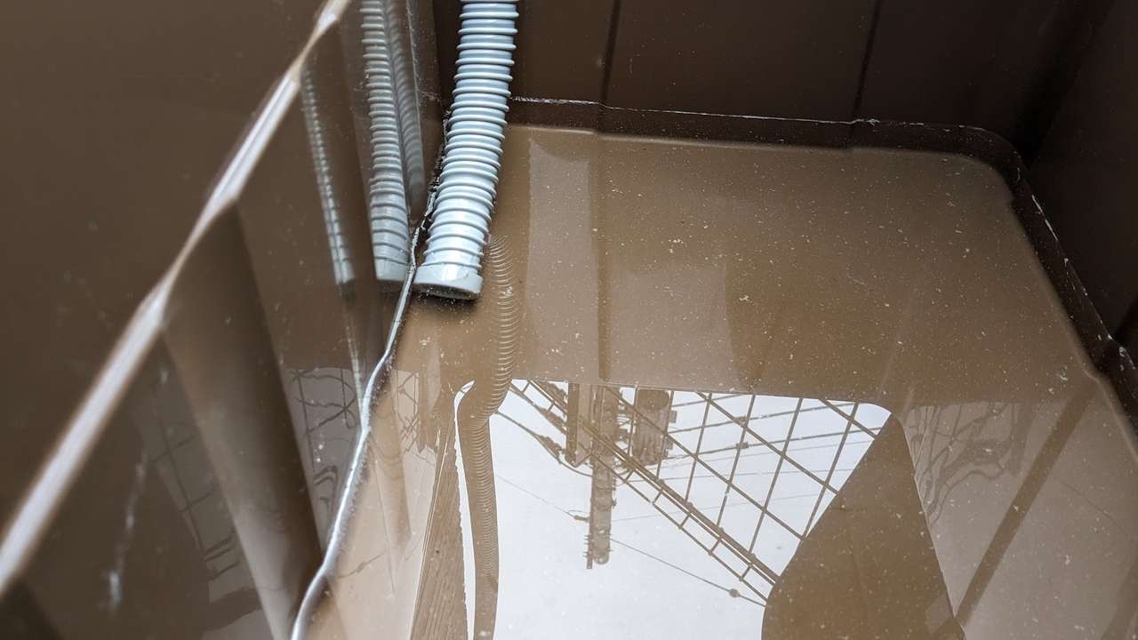 雨水タンクに水が貯まりました